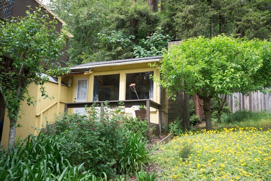 More Photos Of 20250 Highway 116, Monte Rio Hotel For Sale