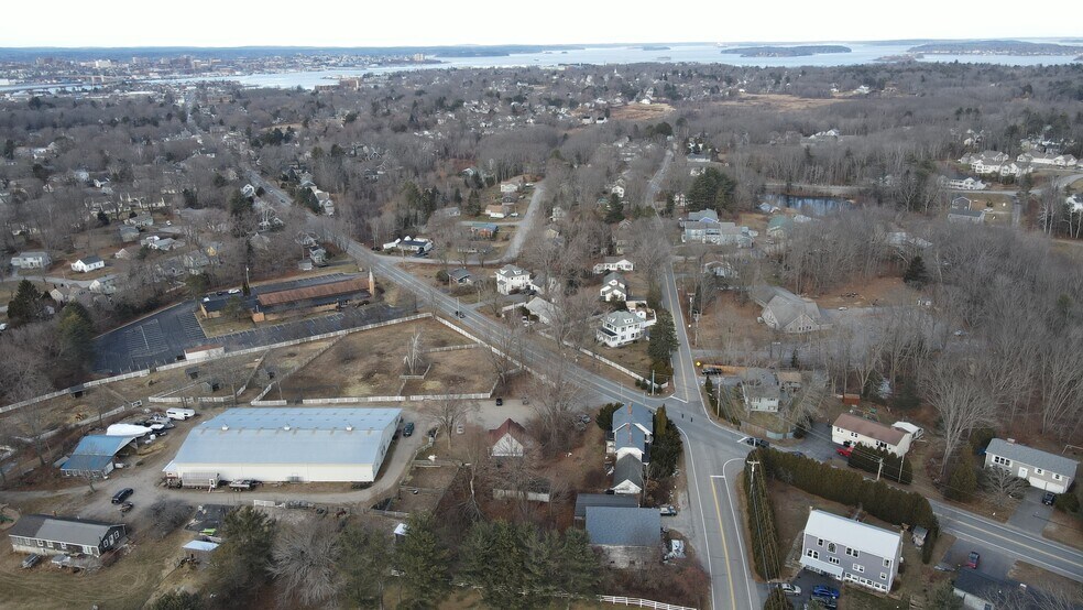 More Photos Of 126 Spurwink Ave, Cape Elizabeth Schools For Lease