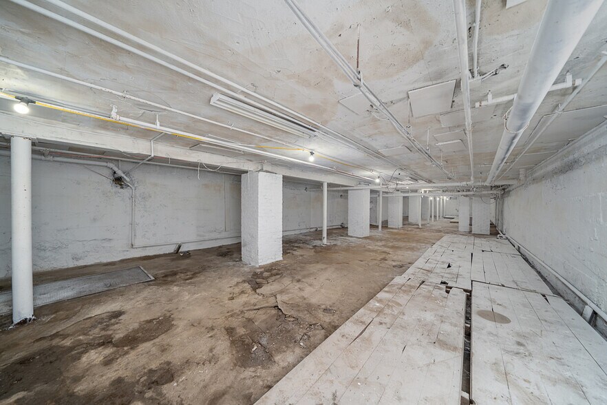 More Photos Of 189 Monroe St, Passaic Warehouse For Sale