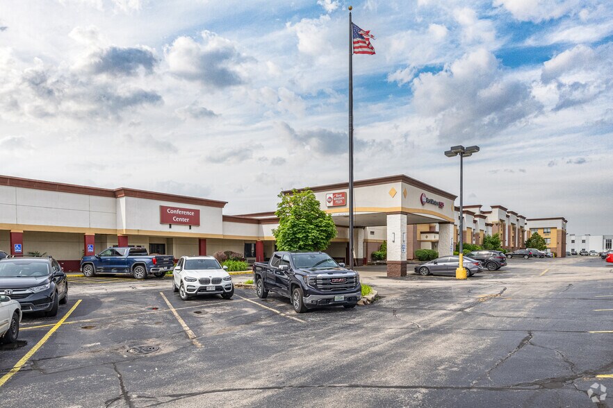 More Photos Of 5105 S Howell Ave, Milwaukee Hotel For Sale