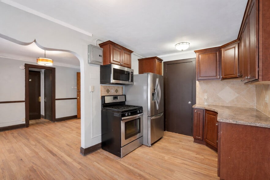 More Photos Of 487 Grand Ave, Saint Paul Apartments For Sale