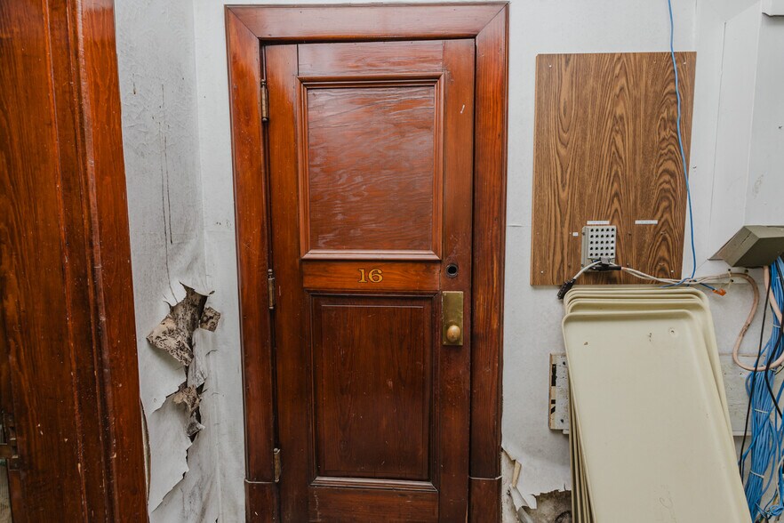 More Photos Of 920 Millington St, Winfield Storefront Retail Office For Sale