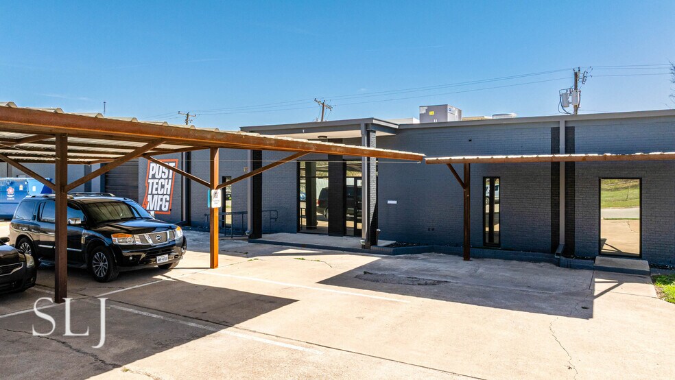 More Photos Of 3201-3221 May St, Fort Worth Warehouse For Sale