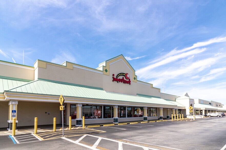 More Photos Of 1202-1388 Beach Blvd, Jacksonville Beach Unknown For Lease