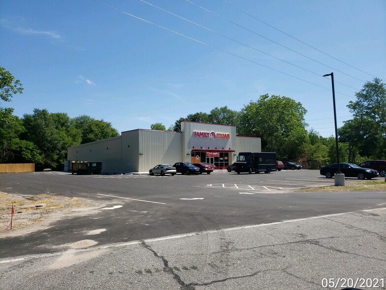 Primary Photo Of 11090 Old Highway 74, Evergreen General Retail For Lease