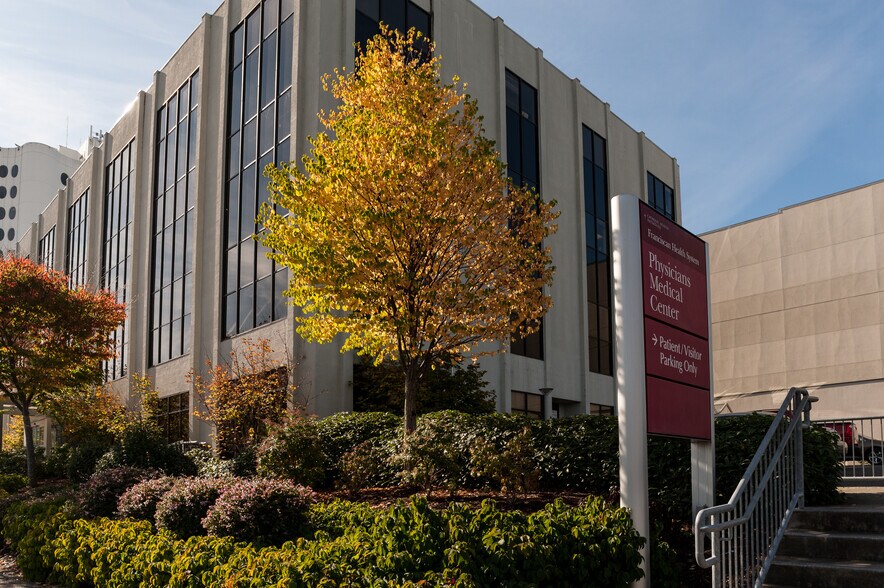More Photos Of 1624 S I St, Tacoma Medical For Lease
