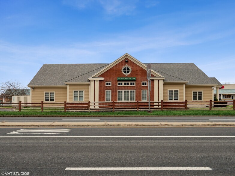 More Photos Of 37-61 Cheshire Rd, Pittsfield Unknown For Lease