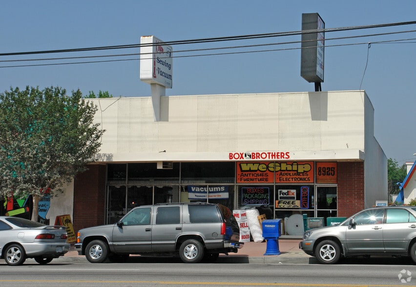 Primary Photo Of 8923-8925 Reseda Blvd, Northridge Storefront For Lease