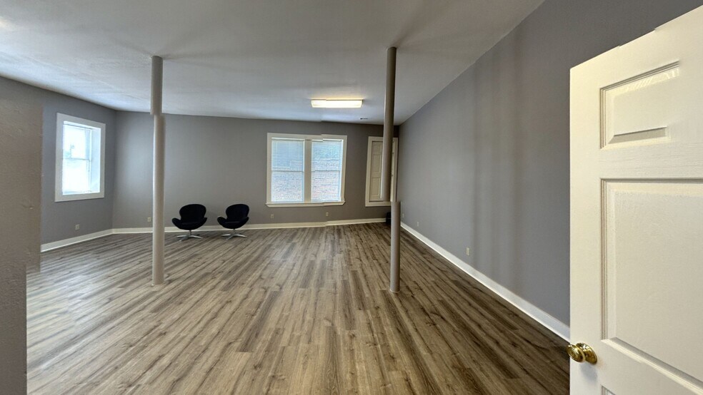 More Photos Of 301 W Capitol St, Jackson Office For Lease
