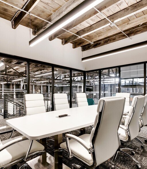 More Photos Of 1090 Spencer St, Conway Loft Creative Space For Lease