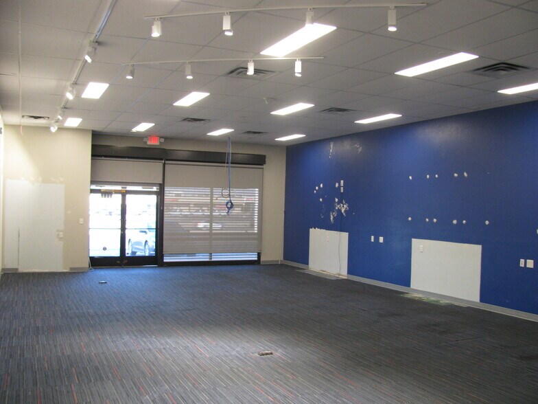 More Photos Of 1211-1217 NW Sheridan Rd, Lawton Unknown For Lease