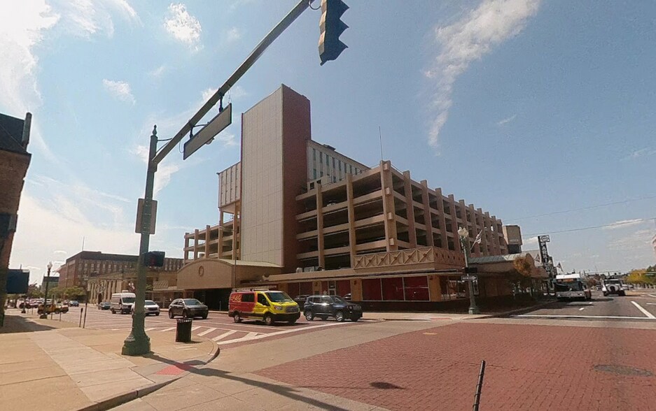 More Photos Of 121 Cleveland Ave SW, Canton Office For Lease