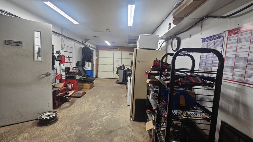 More Photos Of 5110 Brookpark Rd, Cleveland Auto Repair For Sale