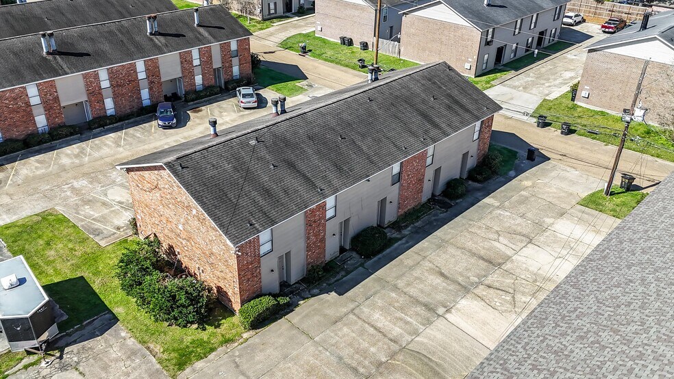 More Photos Of , Baton Rouge Multifamily For Sale