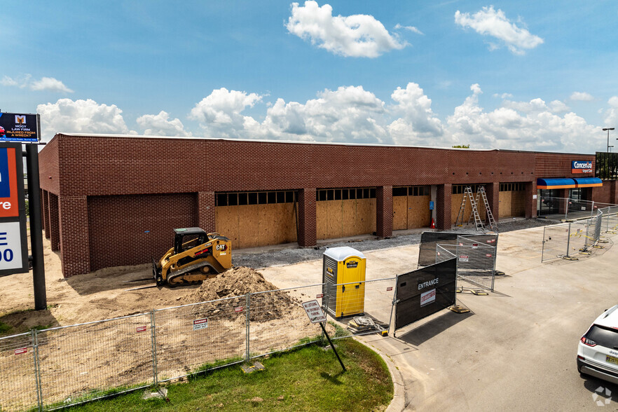 More Photos Of 1717 Gallatin Pike N, Madison Freestanding For Lease