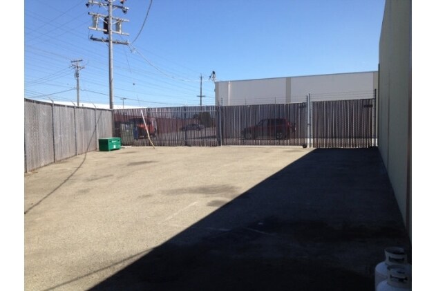 More Photos Of 1846 Rollins Rd, Burlingame Warehouse For Lease