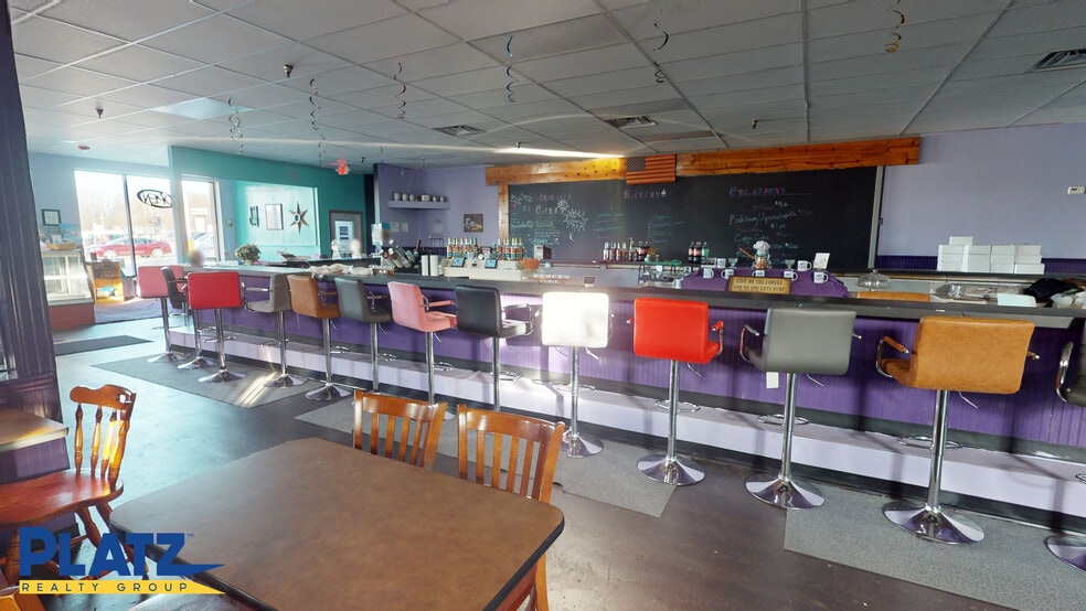 More Photos Of 4751-4771 Mahoning Ave, Youngstown Unknown For Lease