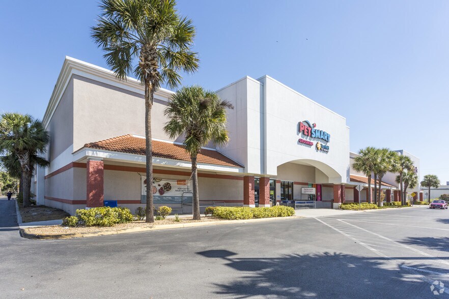 More Photos Of 2251 Pine Ridge Rd, Naples Unknown For Lease