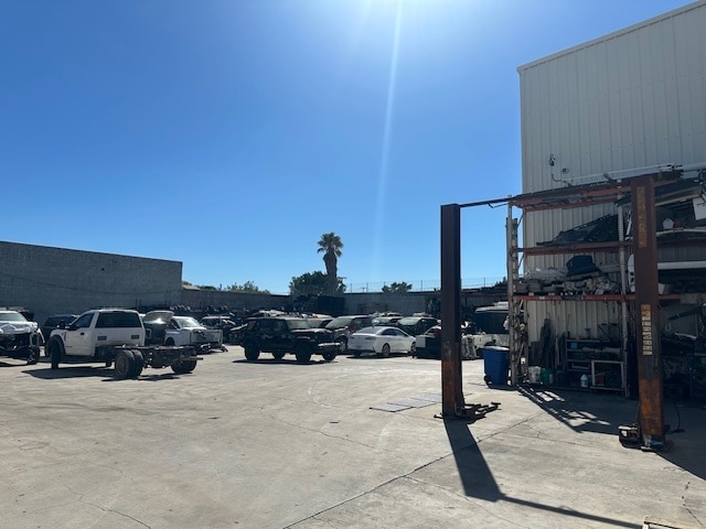 More Photos Of 8751 Bradley Ave, Sun Valley Warehouse For Lease