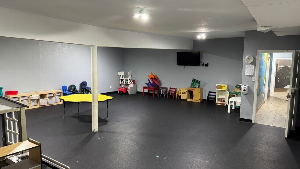 More Photos Of 5445 E 29th St, Kansas City Religious Facility For Sale