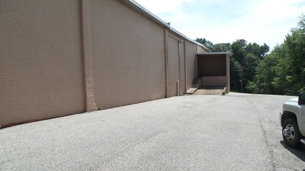 More Photos Of 32256 Highway 43, Thomasville Industrial For Sale