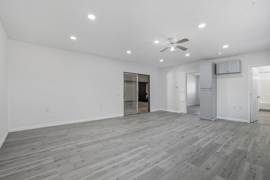 More Photos Of 485 S 8th St, Shandon Industrial For Sale