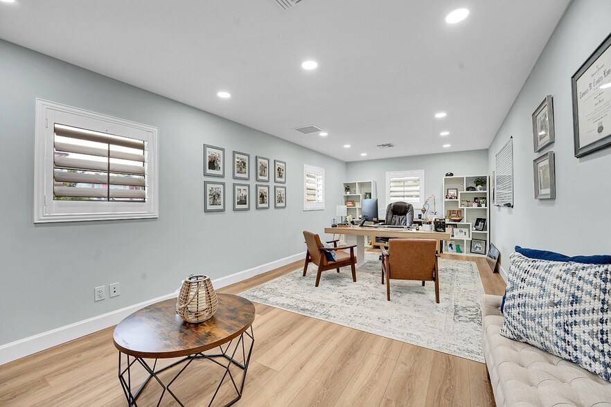 Primary Photo Of 101 SE Martin Luther King Jr Blvd, Stuart Office For Sale