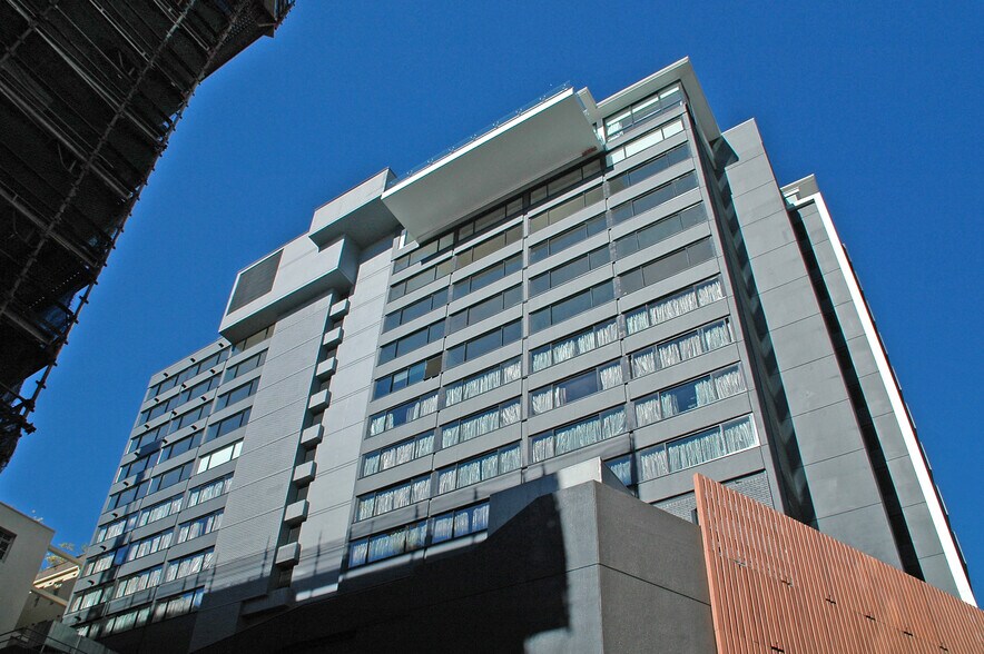 Primary Photo Of 2-14 Kings Cross Rd, Sydney Hotel For Lease