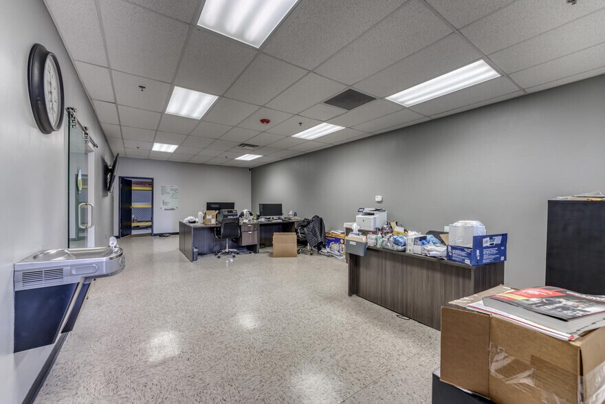 More Photos Of 680 E Glendale Ave, Sparks Warehouse For Sale