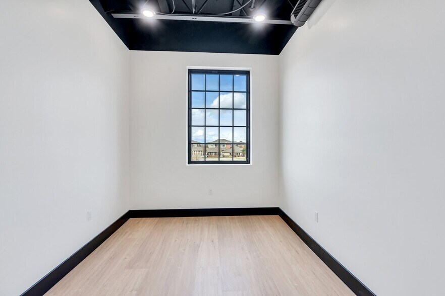 More Photos Of 292 S 2000 W, Pleasant Grove Office For Lease