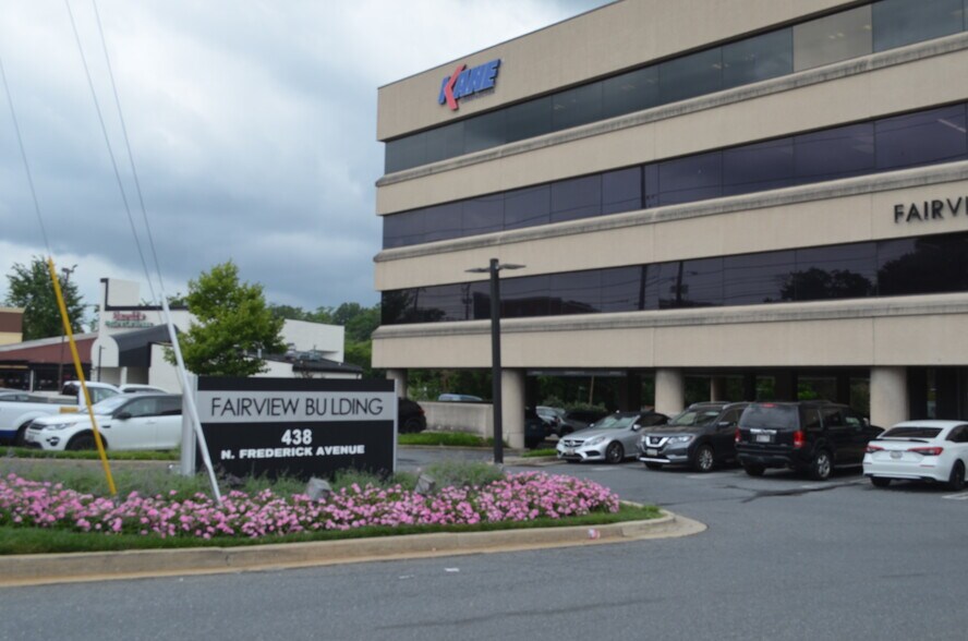 More Photos Of 438 N Frederick Ave, Gaithersburg Medical For Sale