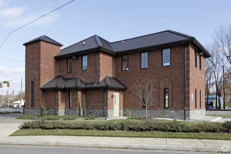 Primary Photo Of 5701 Old Harding Rd, Nashville Office Residential For Lease