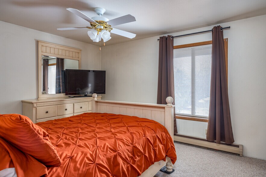 More Photos Of 205-235 W Calumet St, Appleton Apartments For Sale