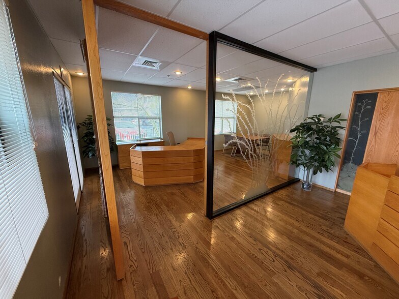 More Photos Of 36800 N Sidewinder Rd, Carefree Medical For Sale