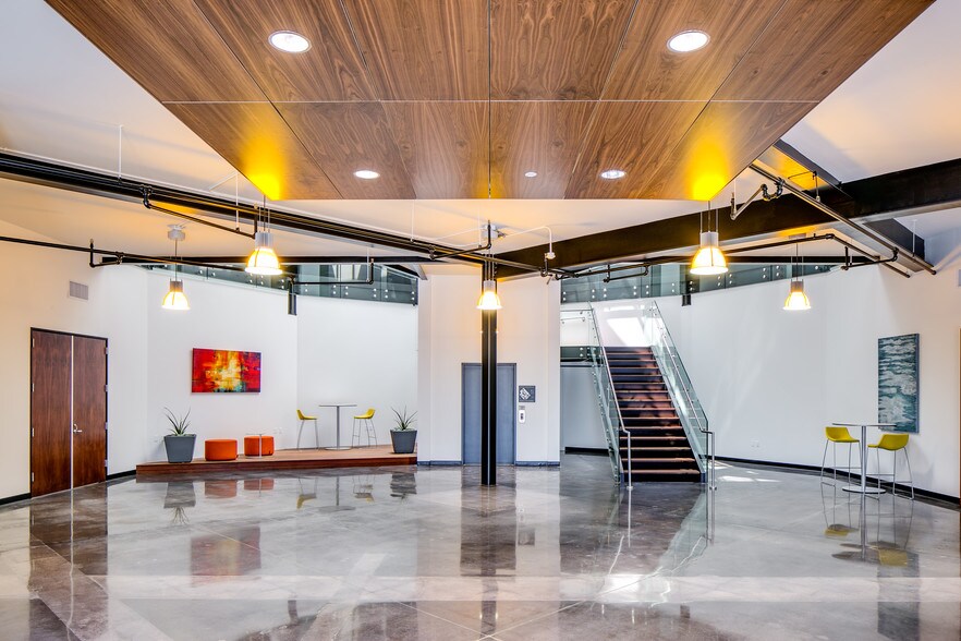 More Photos Of 1610 E Saint Andrew Pl, Santa Ana Office For Lease