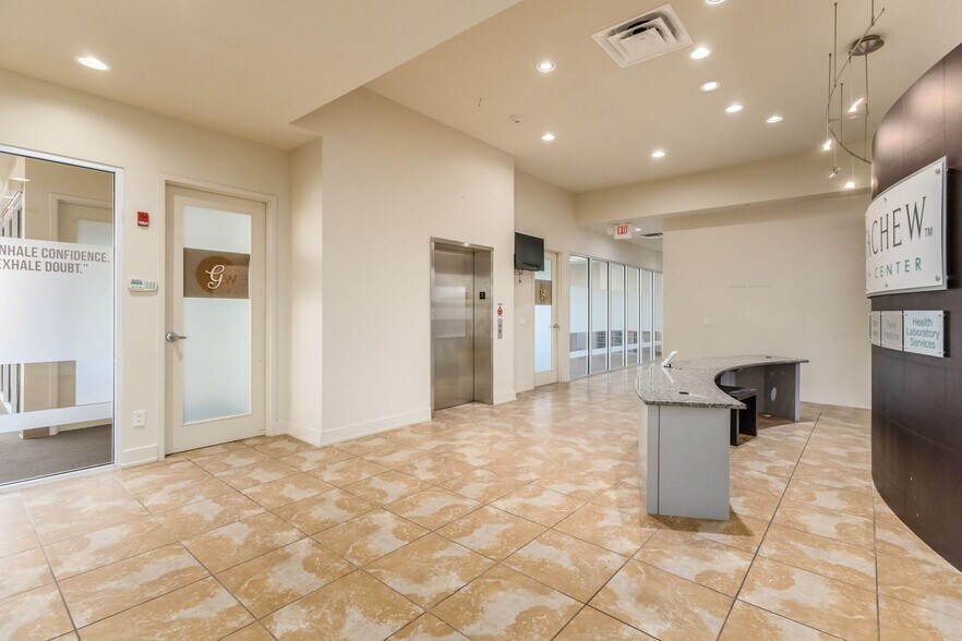 More Photos Of 9039 Antares Ave, Columbus Medical For Lease