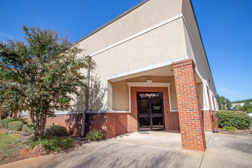 More Photos Of 210 Wiley Rd, Lagrange Warehouse For Lease