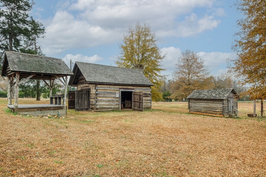 More Photos Of 163 Old Buncombe Rd, Union Specialty For Sale