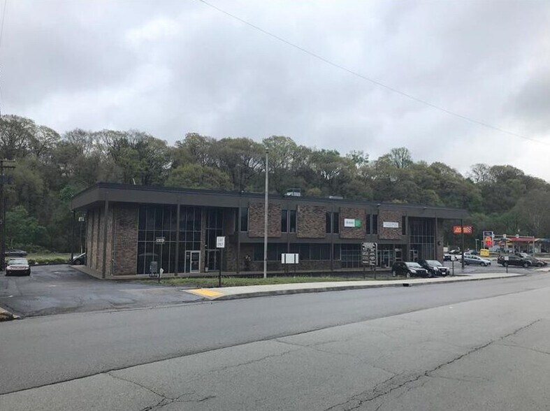 More Photos Of 346 Freeport Rd, New Kensington Medical For Lease