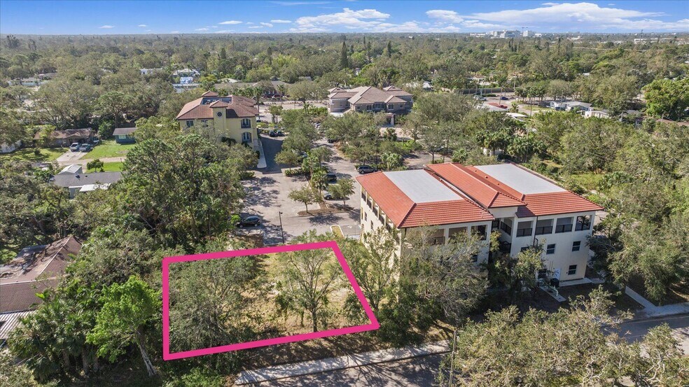 More Photos Of 2641 Fruitville Rd 0, Sarasota Medical For Sale