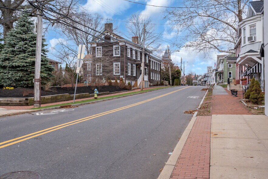 More Photos Of 137 Stockton St, Hightstown Flex For Sale