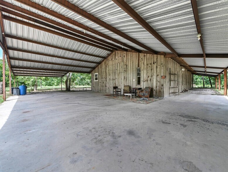 More Photos Of 11304 Fostoria Rd, Cleveland Land For Sale