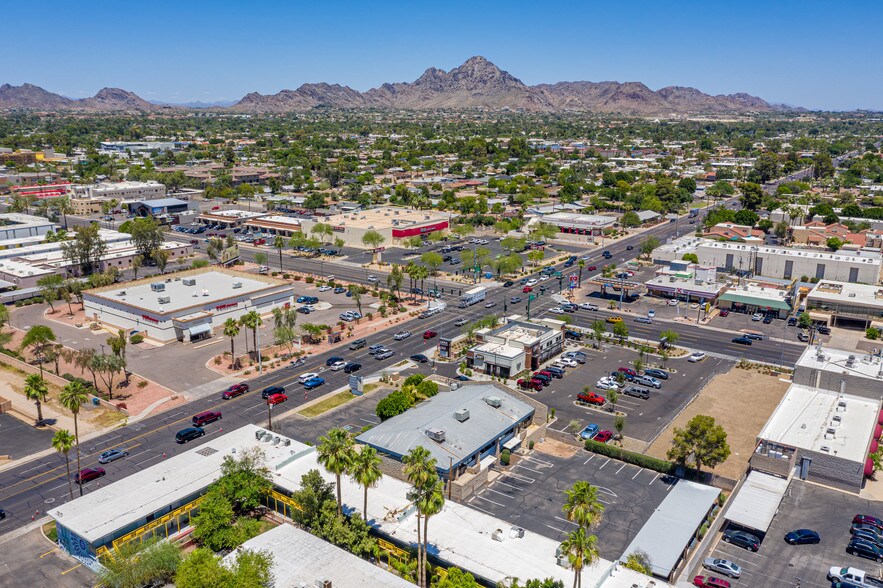 More Photos Of 531 E Bethany Home Rd, Phoenix Office For Sale