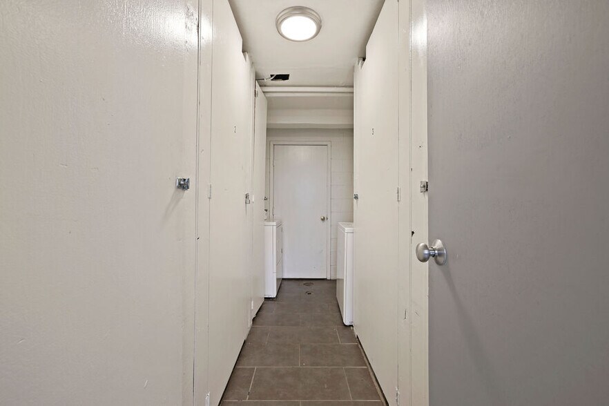 More Photos Of 2749 Queen City Ave, Cincinnati Apartments For Sale