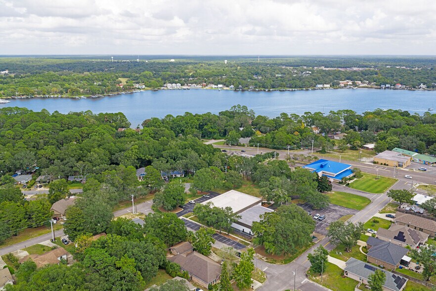 More Photos Of 313-315 Edge Ave, Valparaiso Office For Sale