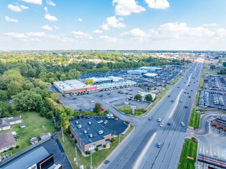 More Photos Of 8245-8335 S US Highway 31, Indianapolis Storefront For Sale