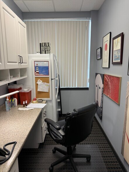 More Photos Of 70 New Canaan Ave, Norwalk Office For Sale