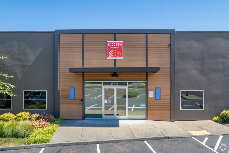 More Photos Of 13475-13575 SW Millikan Way, Beaverton Manufacturing For Lease