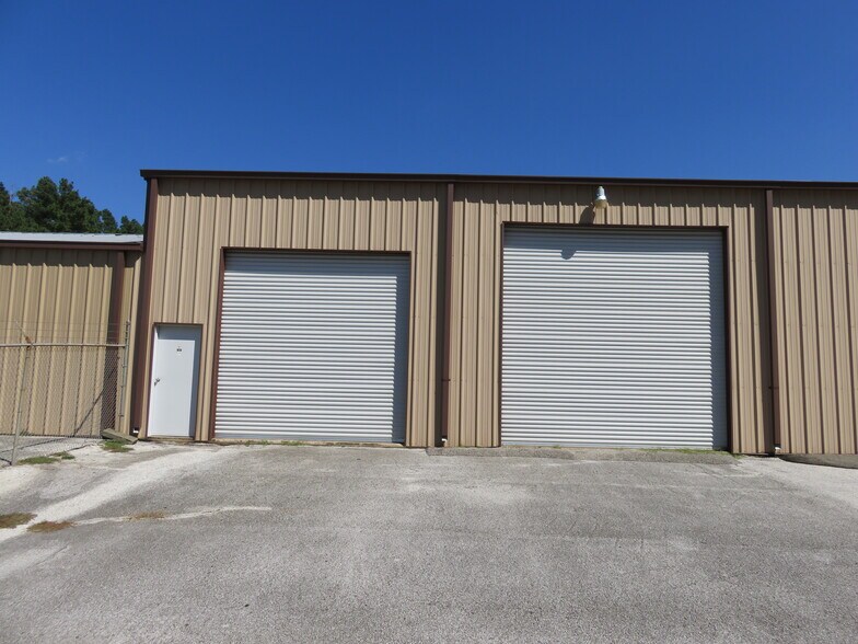 More Photos Of 3381 TX-21 Hwy, Nacogdoches Light Manufacturing For Sale