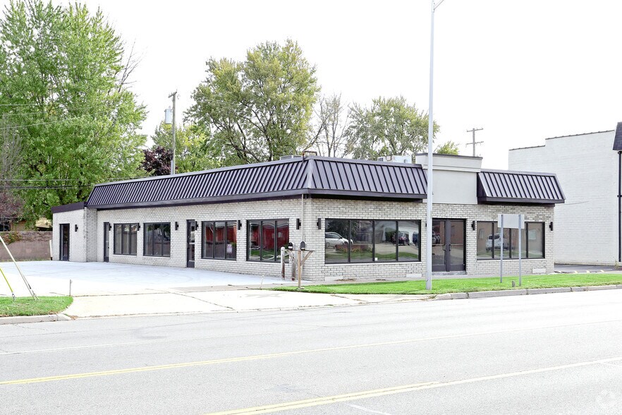 More Photos Of 29350 Harper Ave, Saint Clair Shores Office For Sale